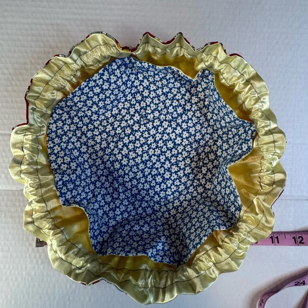 Fabric Jewelry & Makeup Pouch | Floral Drawstring Travel Holder
